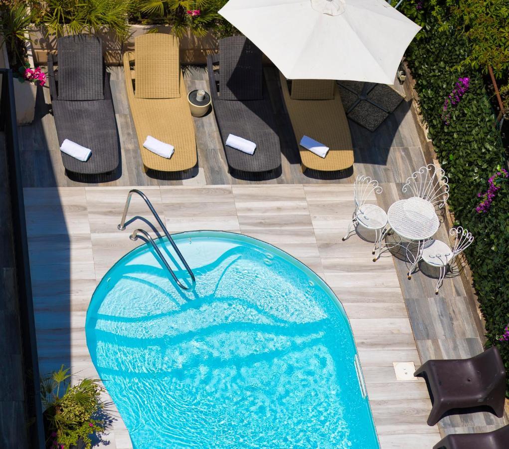 Hotel Condor - Con Piscina Riccione Esterno foto