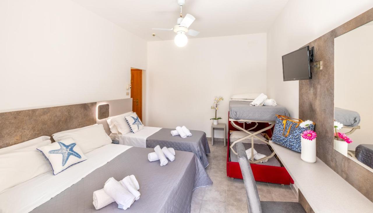 Hotel Condor - Con Piscina Riccione Esterno foto